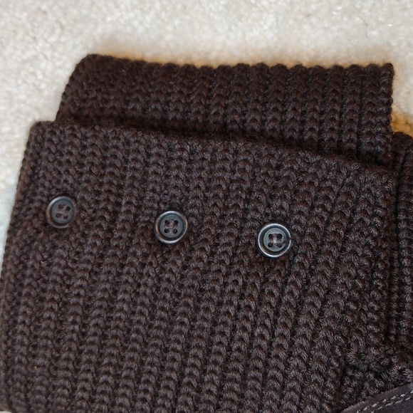 UGG women's brown sweater knit calf boots. Mint condition. Size 8 - Picture 9 of 12